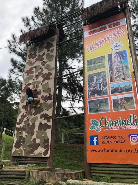 Hotel Fazenda Chiminelli Кашуейрас-ді-Макаку Екстер'єр фото